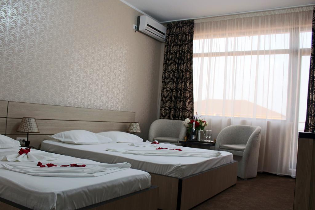 Hotel Cristal Navodari Oda fotoğraf
